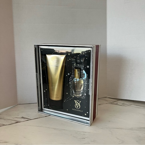 Victoria's Secret Heavenly Gift Set - Picture 1 of 5